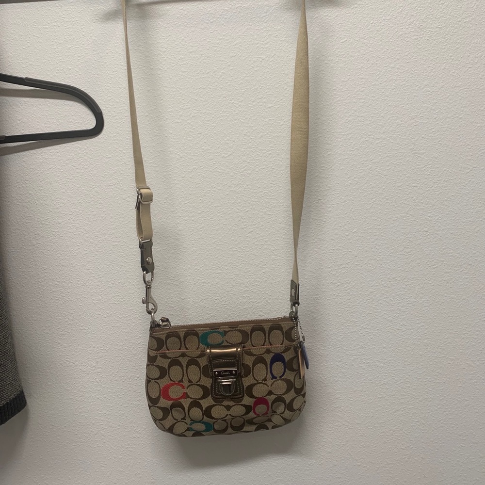 Coach purse - Picture 3 of 7